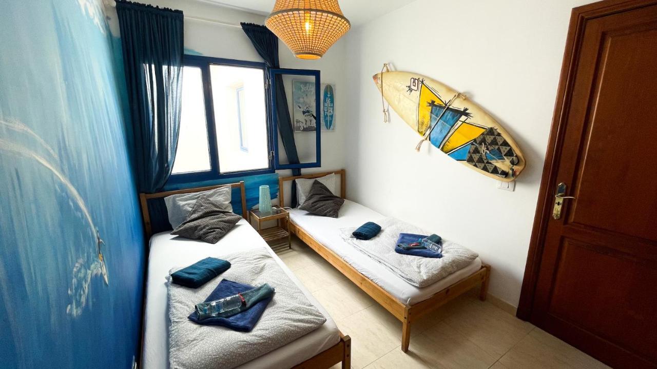 Hostel Red Star Surf&Yoga Camp Lanzarote Famara Exterior foto