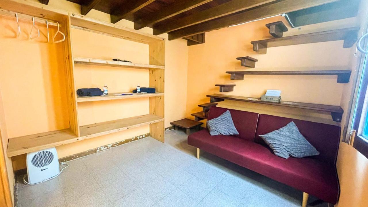 Hostel Red Star Surf&Yoga Camp Lanzarote Famara Exterior foto