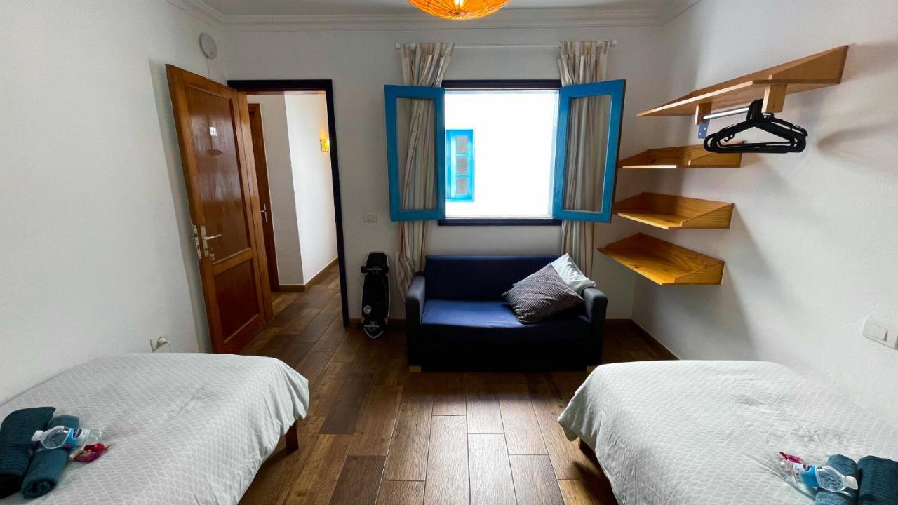 Hostel Red Star Surf&Yoga Camp Lanzarote Famara Exterior foto
