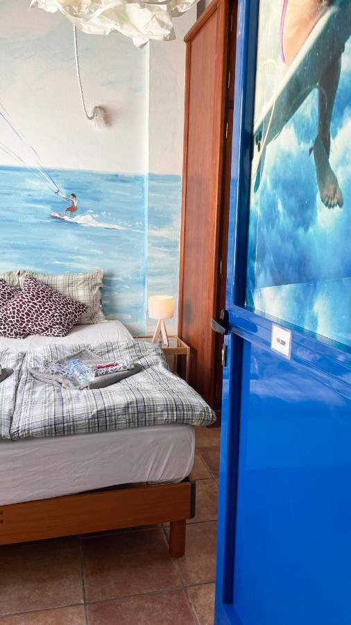 Hostel Red Star Surf&Yoga Camp Lanzarote Famara Exterior foto